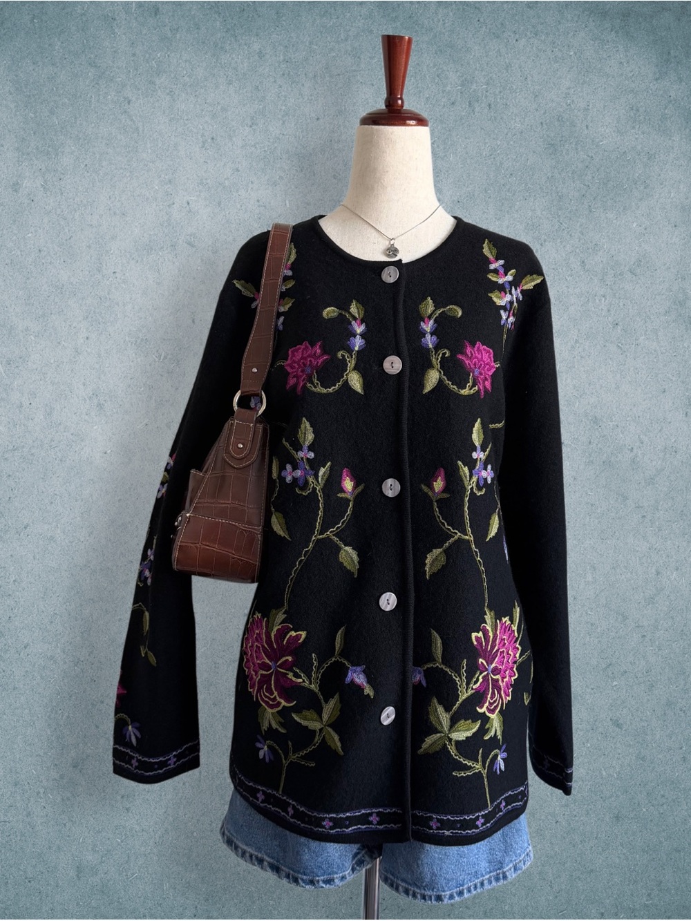 black floral embroidered knit cardigan - size 1x